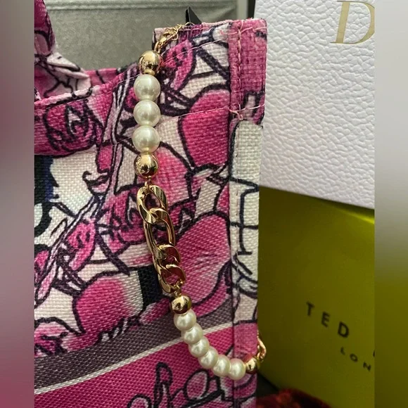 🎁✨Classy Pearl w/Gold Link Choker Necklace ✨NEW - Picture 3 of 5